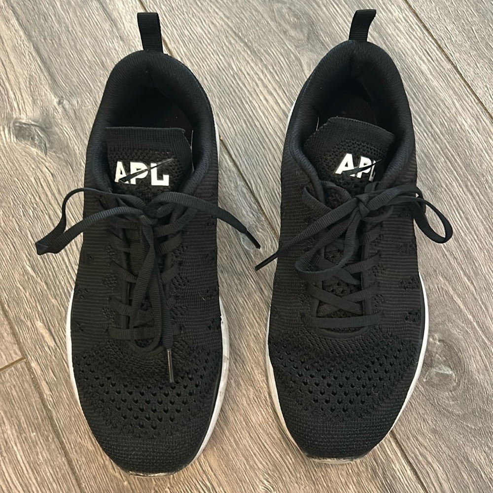 APL size 8.5 black shoes / propelium / tech loom pro